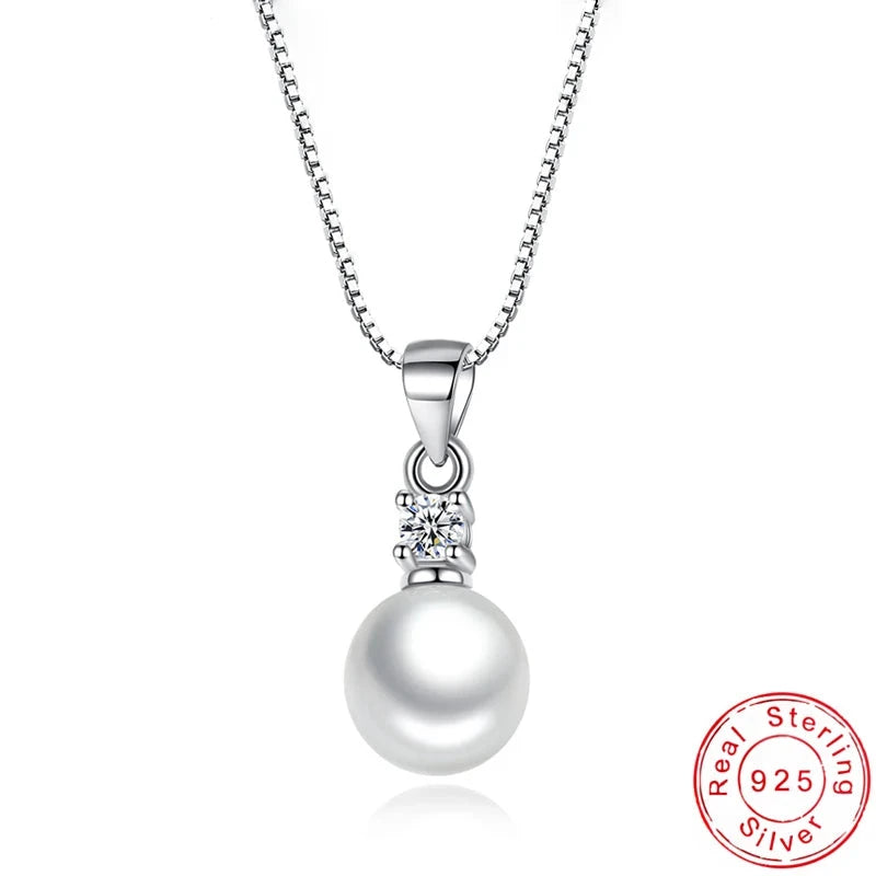 Luna Necklace