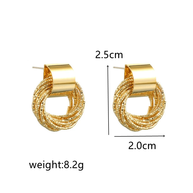 Golden Glimmer – Fashion Earrings