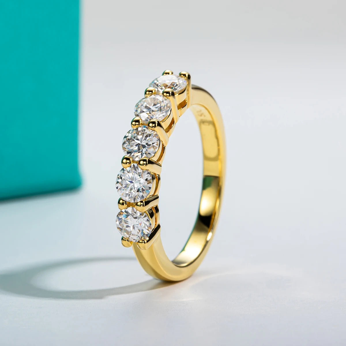 AnuJewel D-Luxe Moissanite Band