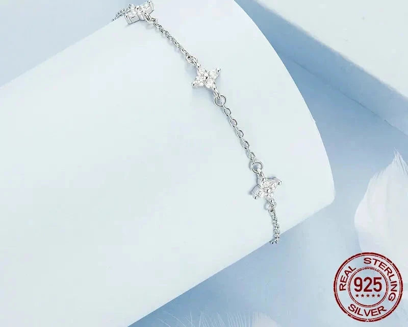 White Gold Plated Shiny Zircon Flower Bracelet